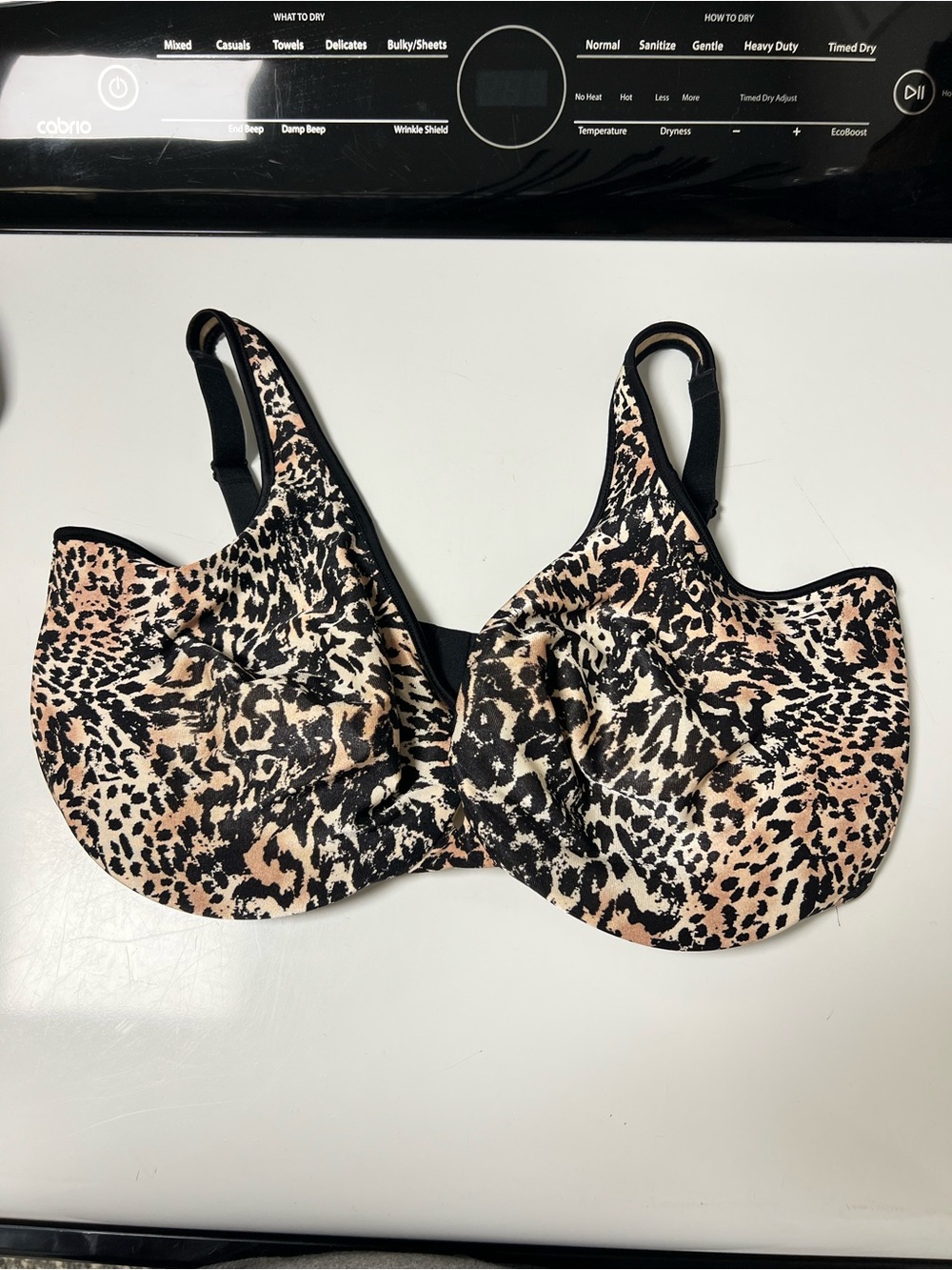 Lilyette Leopard Print Underwire Bra in Black & Cream